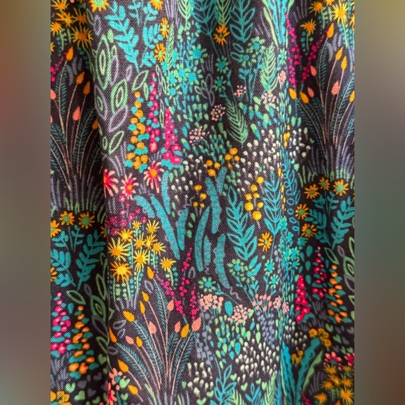 NWOT Size 2-3T Little Moony Handmade Dress in Beautiful Floral Print w/ Ruffle - Picture 3 of 7